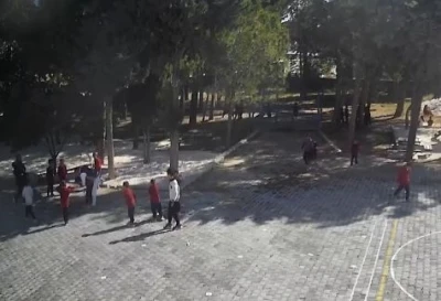 Burdur’da nefes borusuna simit takılan öğrenciye, öğretmenden Heimlich manevrası
