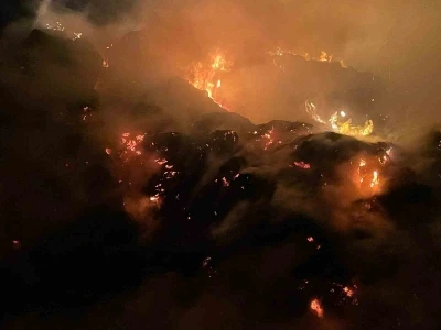 Burdur’da yaklaşık 2 bin saman balyası yandı
