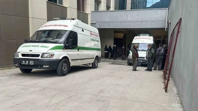 Burdur&rsquo;daki 7 canın yitip gittiği kazada hastane morgu &ouml;n&uuml;nde acı bekleyiş
