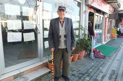 Burhaniye&rsquo;de 97 yaşındaki Hasan dede il&ccedil;enin ayaklı tarihi oldu
