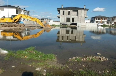 Burhaniye&rsquo; de &ccedil;evre felaketi yaşanıyor
