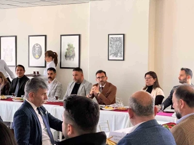 Burhaniye&rsquo;de danışma kurulu toplantısı d&uuml;zenlendi
