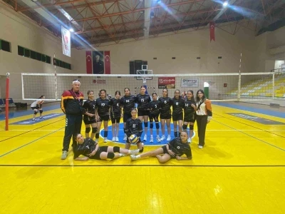 Burhaniye&rsquo;de Geleneksel &Ccedil;ocuk Sporcular Şenliği başladı

