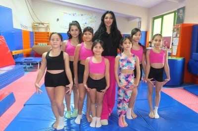 Burhaniye&rsquo;de jimnastik kursları yoğun ilgi g&ouml;rd&uuml;
