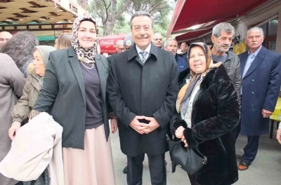 Burhaniye&rsquo;de kadın muhtarlar bayramlaşma programına katıldı
