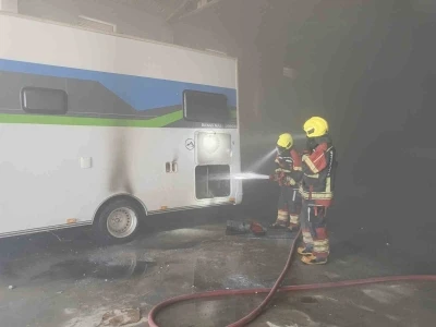 Burhaniye&rsquo;de karavan yangını korkuttu
