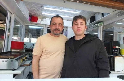 Burhaniye&rsquo;de &Ouml;ren esnafı ilgi bekliyor
