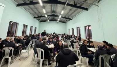 Burhaniye&rsquo;de toplu iftar geleneği devam ediyor
