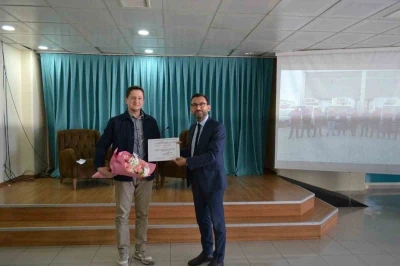 Burhaniye&rsquo;de &uuml;niversite-sekt&ouml;r buluşmaları devam ediyor
