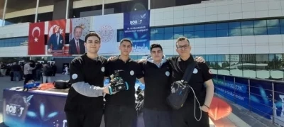 Burhaniyeli &ouml;ğrencilerden robot yarışmasında &ouml;nemli başarı
