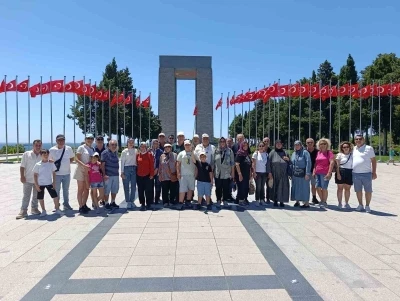 Burhaniyeliler B&uuml;y&uuml;kşehir desteğiyle &Ccedil;anakkale ziyareti yaptı
