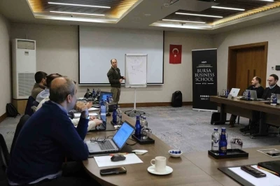 Bursa Business School&rsquo;dan "Yapay Zeka ile Verimlilik Eğitimi"
