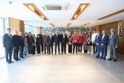 Bursa Cumhuriyet Başsavcısı Ramazan Solmaz Mudanya Üniversitesi’nde gençlerle buluştu
