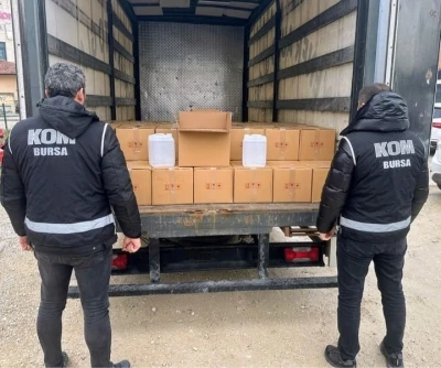 Bursa&rsquo;da 1000 litre sahte alkol ele ge&ccedil;irildi
