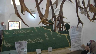 Bursa&rsquo;da 649 yıllık Geyikli Baba geleneği yaşatıldı
