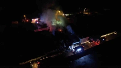 Bursa&rsquo;da ahşap palet fabrikasındaki yangın kontrol altına alındı
