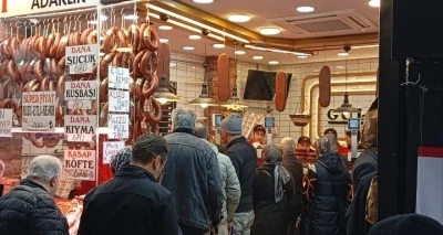 Bursa&rsquo;da bayram &ouml;ncesi kasaplarda yoğunluk
