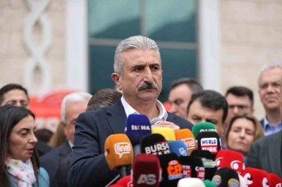 Bursa&rsquo;da Bozbey&rsquo;in g&ouml;zaltına alınmasına CHP&rsquo;den sert tepki "Halkın iradesi yok sayılamaz"
