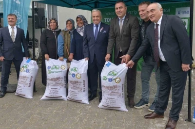 Bursa’da çiftçilere tohum desteği
