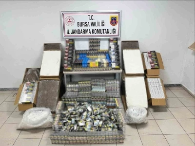 Bursa&rsquo;da dev operasyon: 65 bin ka&ccedil;ak sigara ve 50 bin makaron ele ge&ccedil;irildi
