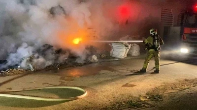 Bursa&rsquo;da fabrika bah&ccedil;esinde &ccedil;ıkan yangın korkuttu
