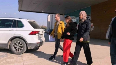 Bursa&rsquo;da gen&ccedil; kızların bı&ccedil;aklı kavgası: 1 ş&uuml;pheli adliyeye sevk edildi
