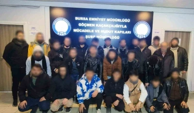 Bursa&rsquo;da g&ouml;&ccedil;men ka&ccedil;ak&ccedil;ılığına darbe: 29 yabancı uyruklu şahıs yakalandı
