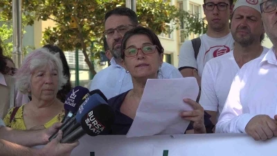 Bursa&rsquo;da kızıl geyik av ihalesine geyik kost&uuml;ml&uuml; protesto
