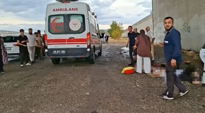 Bursa&rsquo;da k&ouml;pr&uuml;l&uuml; kavşakta feci kaza: 3 &ouml;l&uuml;, 2 ağır yaralı

