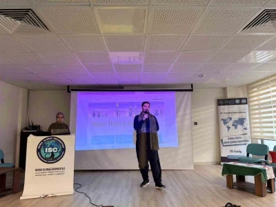 Bursa&rsquo;da Meslek Lisesinde D&uuml;nya Seninle Konuşuyor etkinliği
