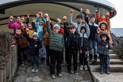 Bursa&rsquo;da minikler arkeolojiyi eğlenerek &ouml;ğrendiler
