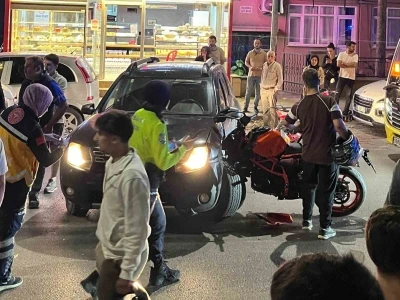 Bursa&rsquo;da motosiklet ile otomobil &ccedil;arpıştı: 1 yaralı
