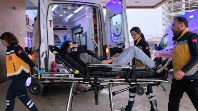 Bursa&rsquo;da motosiklet kazası: 1&rsquo;i &ccedil;ocuk 2 yaralı
