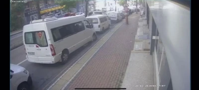 Bursa&rsquo;da ortalık savaş alanına d&ouml;nd&uuml;: 6 araca &ccedil;arptı takla atarak durabildi
