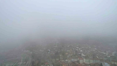 Bursa&rsquo;da şehrin &uuml;zerine sis &ccedil;&ouml;kt&uuml;
