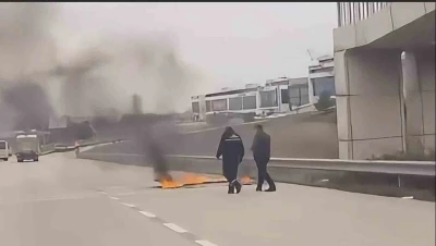 Bursa&rsquo;da seyir halindeki kamyonet alev alev yandı
