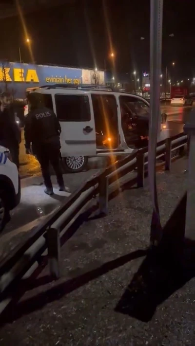 Bursa&rsquo;da silahla alıkoyduğu kadına kurşun yağdırdı
