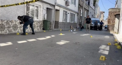 Bursa&rsquo;da sokak ortasında kurşun yağmuruna tutulan şahıs ağır yaralandı
