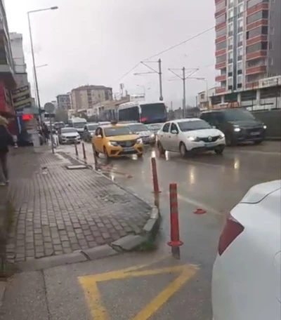 Bursa&rsquo;da tehlikeli manevra: 3 bin lira ceza kesildi
