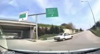 Bursa&rsquo;da ters y&ouml;nden giren s&uuml;r&uuml;c&uuml; kamerada
