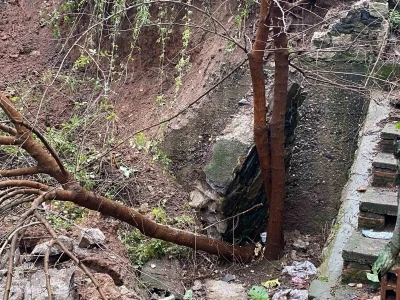 Bursa&rsquo;da yağış sonrası istinat duvarı &ccedil;&ouml;kt&uuml;
