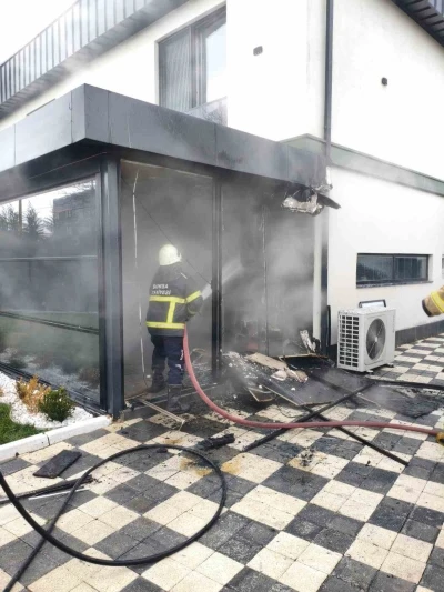 Bursa&rsquo;da yazlık evde &ccedil;ıkan yangın paniğe neden oldu
