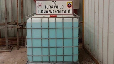 Bursa&rsquo;da yer altına gizlenmiş ka&ccedil;ak alkol fabrikası &ccedil;&ouml;kertildi
