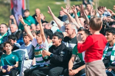 Bursa&rsquo;da yeşil-beyaz coşku dev ekrana taşındı
