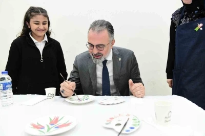 Bursa Kestel&rsquo;de &ccedil;ocukların ekran bağımlılığına karşı sanat aşısı
