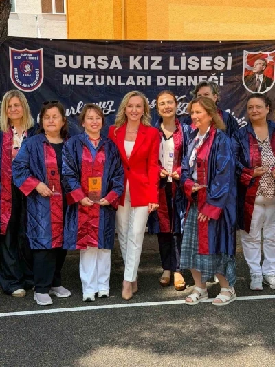 Bursa Kız Lisesi mezunları mantı g&uuml;n&uuml;nde buluştu
