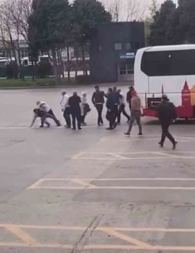Bursa terminalinde yolcu ile şof&ouml;r kavgası
