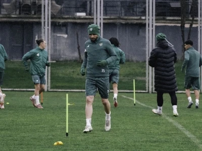 Bursaspor&rsquo;da Gebze hazırlıkları s&uuml;r&uuml;yor
