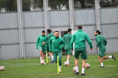 Bursaspor&rsquo;da Kırklarelispor mesaisi s&uuml;r&uuml;yor
