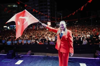 B&uuml;şra &Ouml;zdemir: "Atat&uuml;rk&rsquo;&uuml;n Samsun&rsquo;da yaktığı meşale gen&ccedil;liğin g&ouml;zlerinde parıldıyor"
